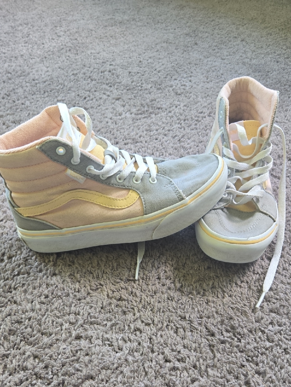 Vans High Top Sneakers in Light Gray, Pale Yellow, and Cream